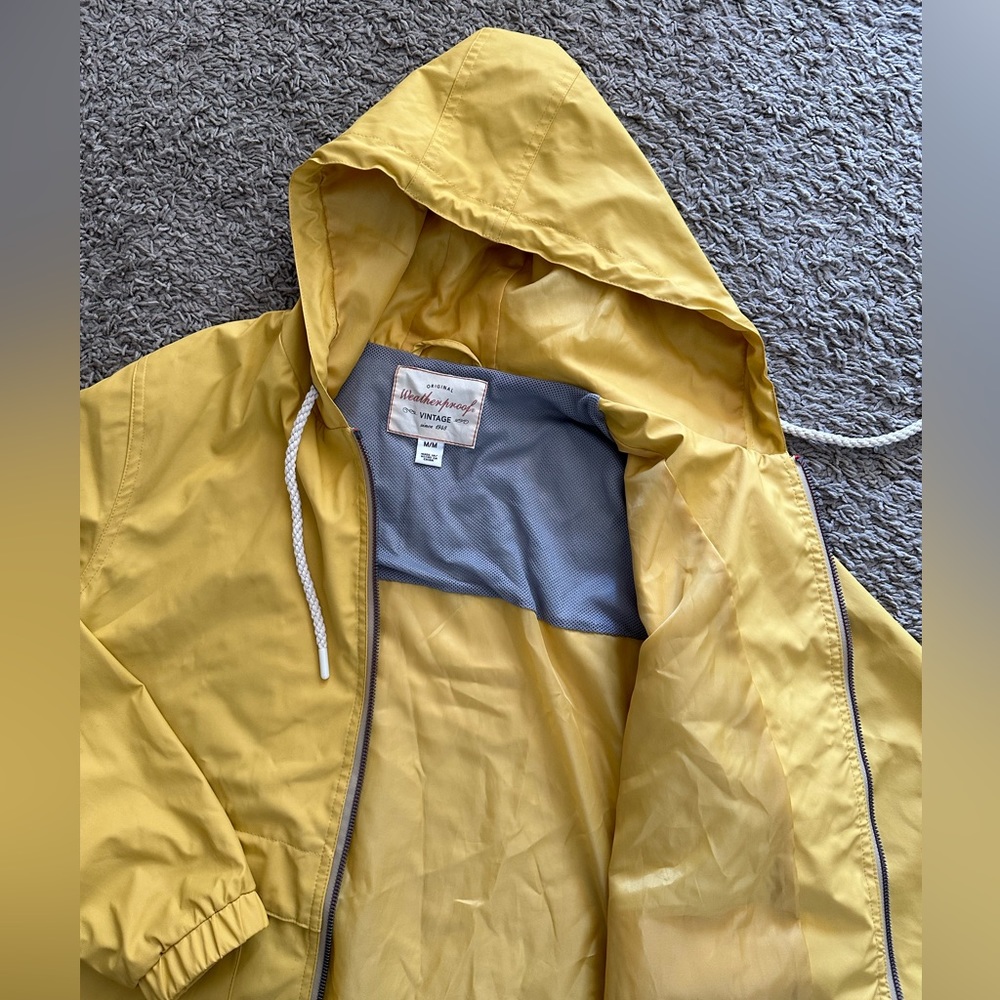 Weatherproof rain jacket - Picture 2 of 6